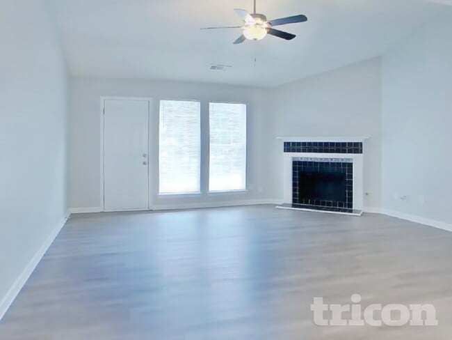 9538 Rollinghills Dr in Jonesboro, GA - Building Photo - Building Photo