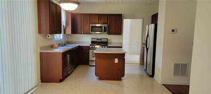 314 Stone Valley Xin in Canton, GA - Building Photo - Building Photo