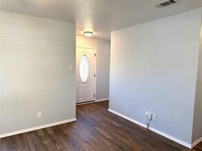 1826 N Woods St in Sherman, TX - Building Photo - Building Photo