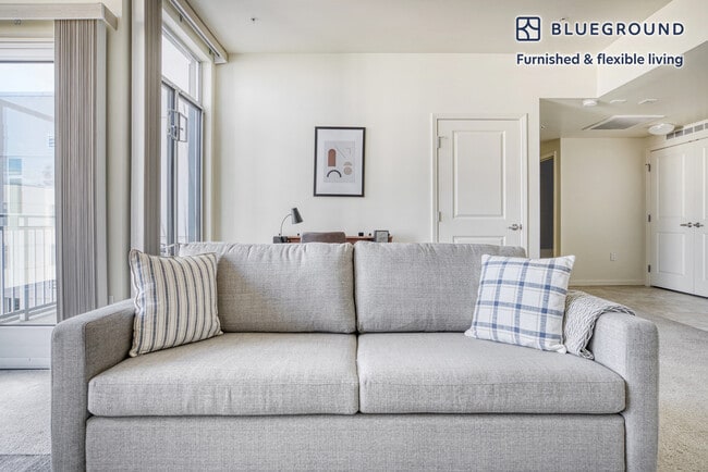 2865 Park Blvd in Palo Alto, CA - Building Photo - Building Photo