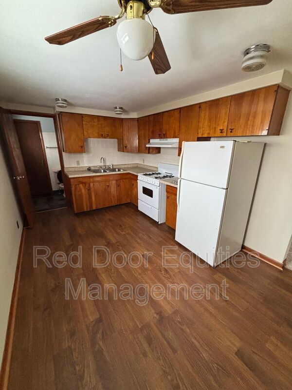 property at 1401 W Mulberry St