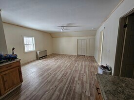 97 Lincoln St, Unit Apt D in Dover Foxcroft, ME - Building Photo