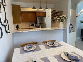 384 Owl Dr in Louisville, CO - Building Photo - Building Photo