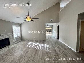 5305 Summer Cir in Austin, TX - Building Photo - Building Photo