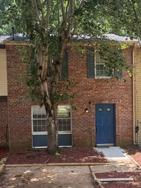 5579 Marbut Rd in Lithonia, GA - Building Photo