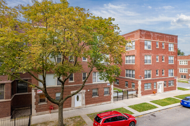 7000-7006 S Chappel Ave in Chicago, IL - Building Photo - Building Photo