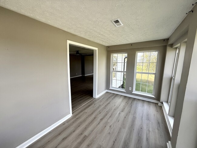 660 Jones Knob Rd in Somerset, KY - Building Photo - Building Photo