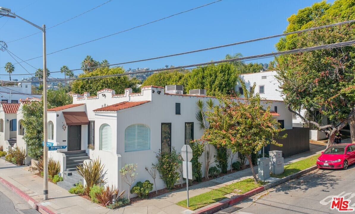 7951 Fountain Ave in West Hollywood, CA - Building Photo