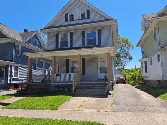 307 Cedarwood Ter, Unit 307