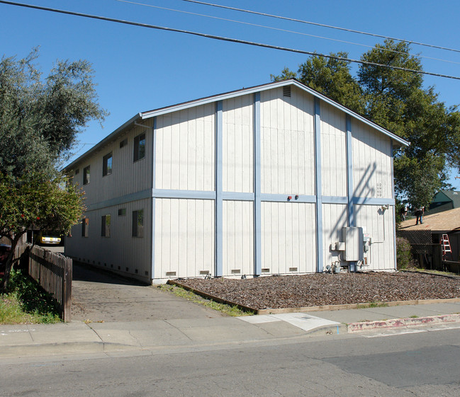 612-618 Center St in Healdsburg, CA - Building Photo - Building Photo