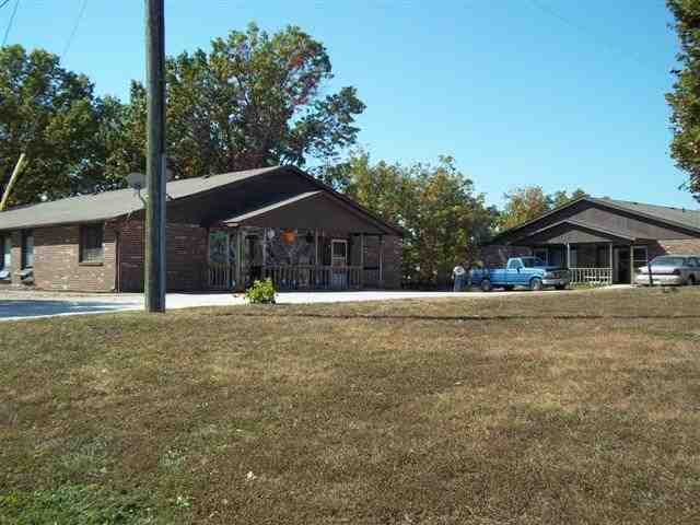 Oak Ridge in Laurie, MO - Building Photo