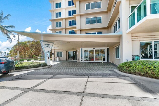 1151 N Fort Lauderdale Beach Blvd in Fort Lauderdale, FL - Building Photo - Building Photo
