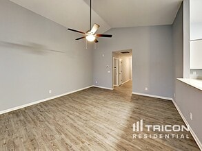 9000 McAdam Way in Charlotte, NC - Foto de edificio - Building Photo