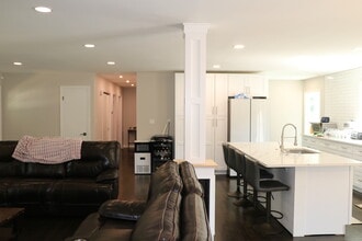 6 Greenfield Dr in Ansonia, CT - Building Photo - Building Photo