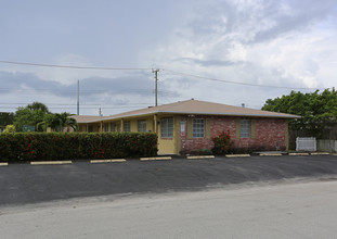 Mex-Rico Apartments in Fort Lauderdale, FL - Building Photo - Building Photo