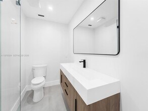 212 SW 7th St in Hallandale Beach, FL - Building Photo - Building Photo