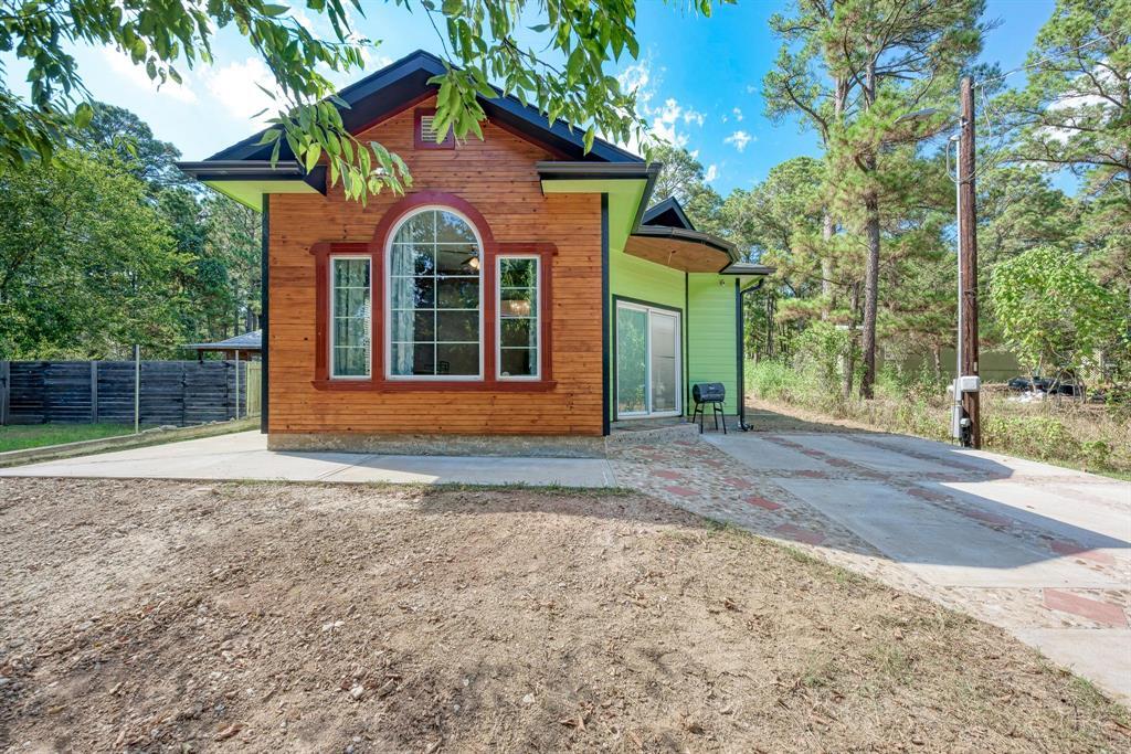 124 Pinewood Dr in Bastrop, TX - Building Photo