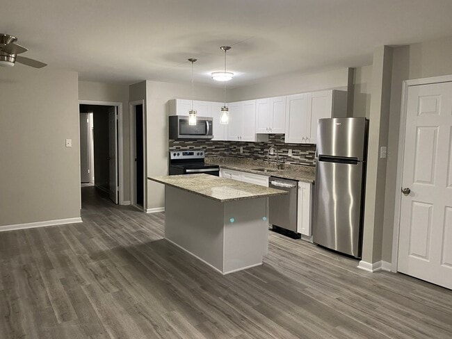 6220 Edsall Rd in Alexandria, VA - Building Photo - Building Photo