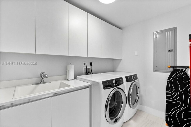 1180 N Federal Hwy in Fort Lauderdale, FL - Building Photo - Building Photo