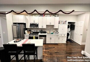 33 Wigglesworth St, Unit 1 in Boston, MA - Foto de edificio - Building Photo