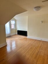 26 Waterloo St in Brantford, ON - Building Photo - Building Photo