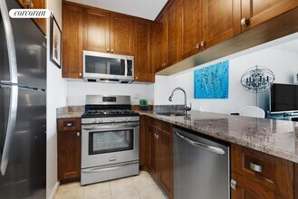 45 E 25th St in New York, NY - Building Photo - Building Photo