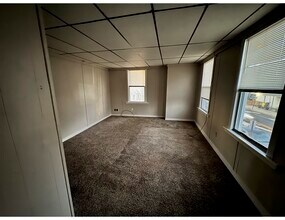 499 Delaware Ave, Unit 3 in Roebling, NJ - Building Photo - Building Photo