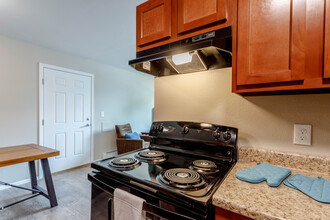 Creekside Place Apartments in Thornton, CO - Foto de edificio - Interior Photo