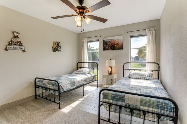 128 Loredo Ln in Kissimmee, FL - Building Photo - Building Photo