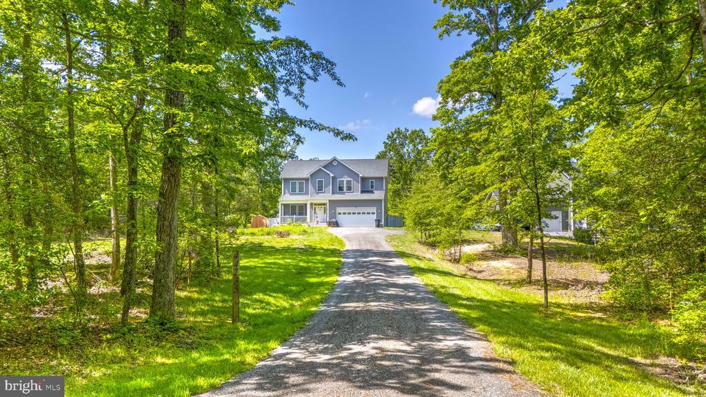 44735 Barnes and Yeh Ln in California, MD - Building Photo