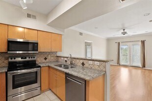 3102 Kings Rd, Unit 1303 in Dallas, TX - Building Photo
