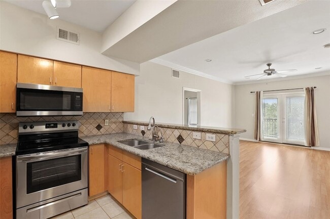 3102 Kings Rd
