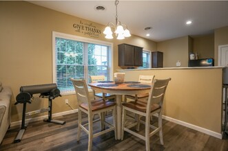 126 S Beckman Dr in Altoona, PA - Foto de edificio - Building Photo