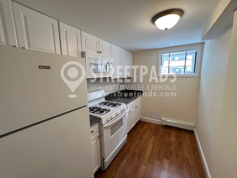 381 Harvard St in Cambridge, MA - Building Photo