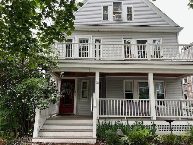 property at 911 Broadway