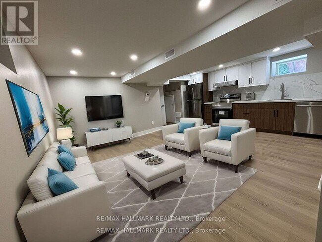 76 Annette St in Toronto, ON - Building Photo - Building Photo