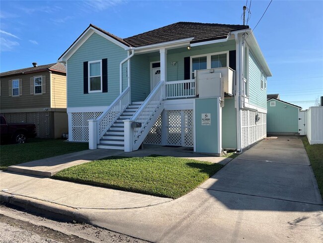 5619 Menard Ave in Galveston, TX - Building Photo - Building Photo