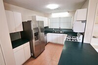 5235 Beechnut St photo'