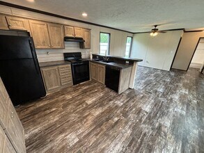 1325 Wilson Rd in Rossville, GA - Building Photo - Building Photo