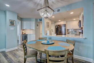2000 New River Inlet Rd in North Topsail Beach, NC - Building Photo - Building Photo