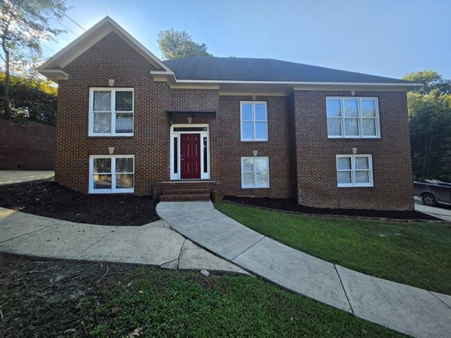 property at 1800 Forest Haven Ln