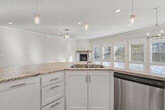 6304 W Buckeye Dr in Rogers, AR - Building Photo - Building Photo