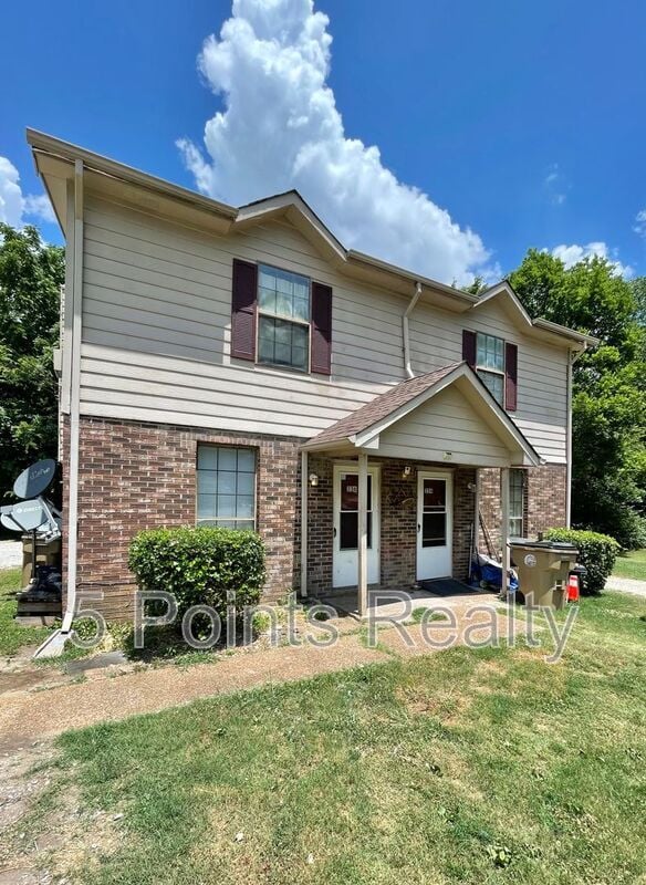 property at 336 E Webster St
