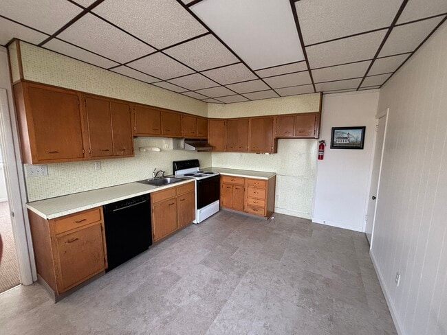 107 Montrose Ave, Unit Apt A in Reading, PA - Building Photo - Building Photo