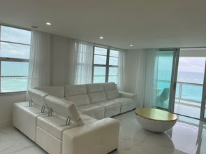 5151 Collins Ave in Miami, FL - Building Photo - Building Photo