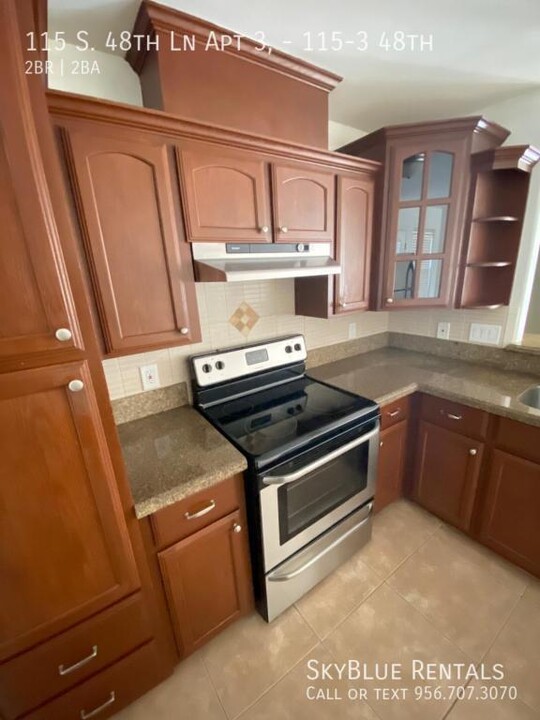 115 S 48th Ln in McAllen, TX - Building Photo