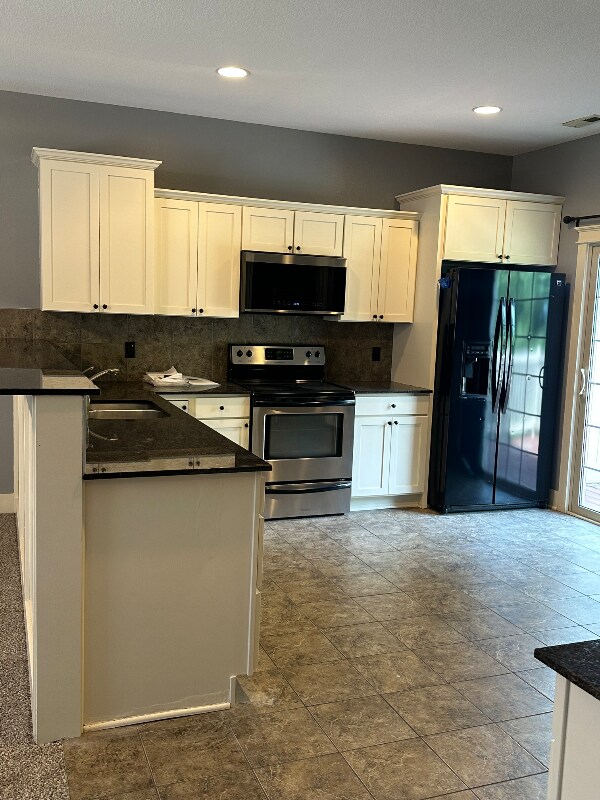 3600 SE Glenstone Dr in Grimes, IA - Building Photo - Building Photo