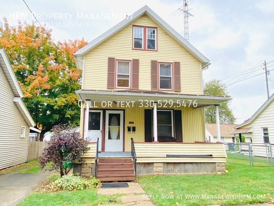 837 Parkview St NE in Massillon, OH - Building Photo