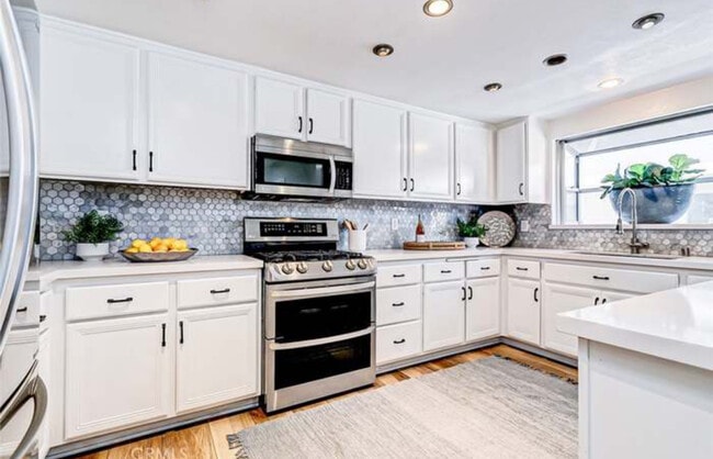 property at 2218 Mathews Ave