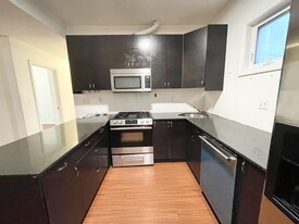 45 Delle Ave, Unit 2